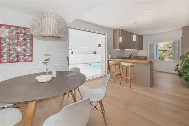 3 camera da letto Villa da affittare in Selva con piscina garage - 2.900 € (Rif: 9893398)