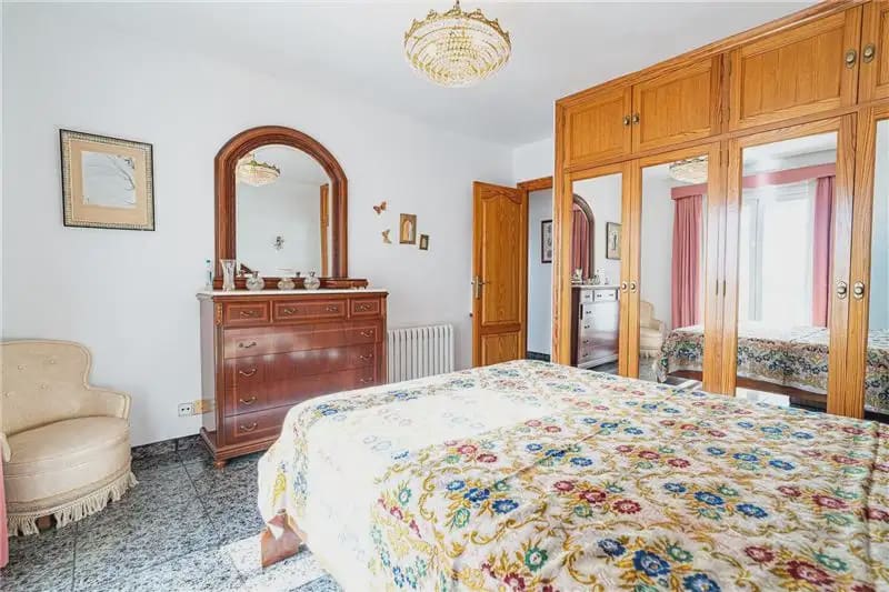4 bedroom Penthouse for sale in Palma de Mallorca with garage - € 535,000 (Ref: 9893400)