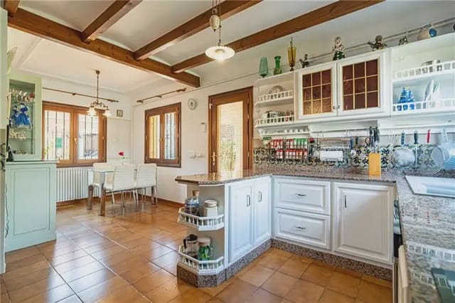 5 soverom Villa til salgs i Marratxí med garasje - € 850 000 (Ref: 9893401)