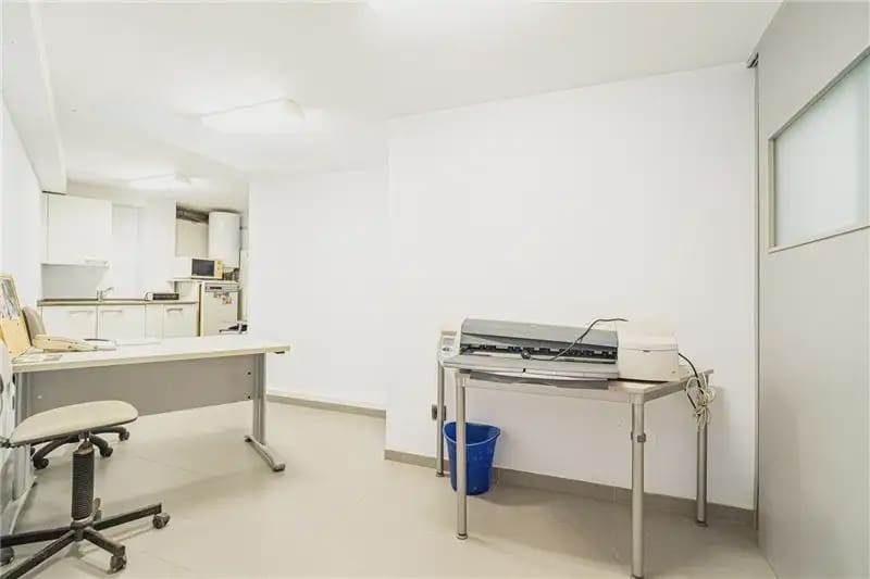 Comercial para venda em Palma de Mallorca - 340 000 € (Ref: 9893402)