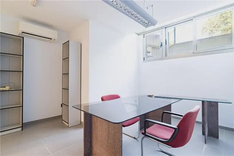 Comercial para venda em Palma de Mallorca - 340 000 € (Ref: 9893402)