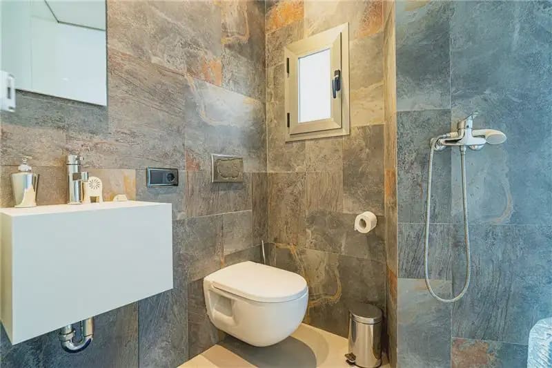 Comercial para venda em Palma de Mallorca - 340 000 € (Ref: 9893402)