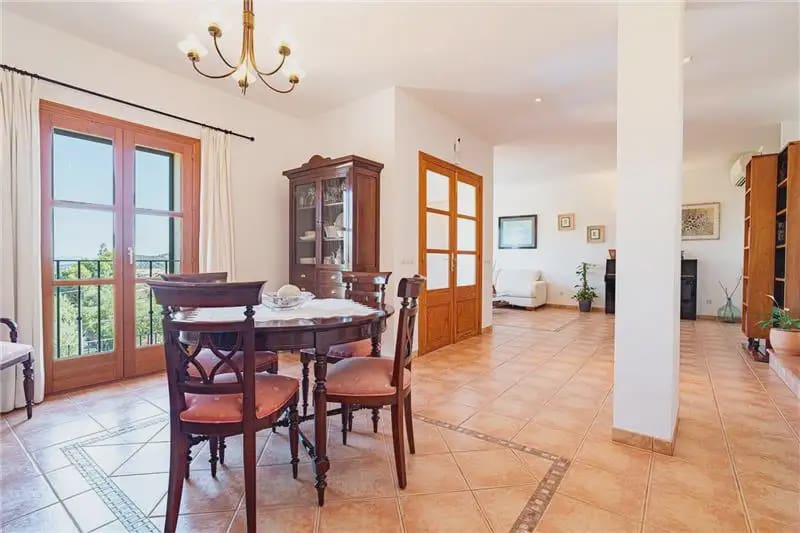 3 camera da letto Villa in vendita in Alaro con piscina garage - 995.000 € (Rif: 9893404)