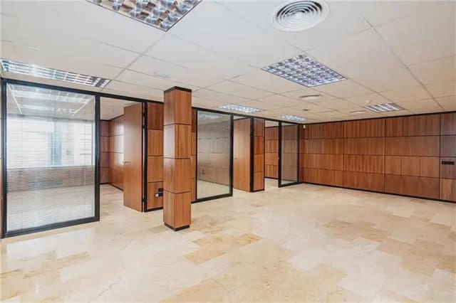 Oficina en El Mercat, Palma de Mallorca en alquiler - 2.900 € (Ref: 9893405)