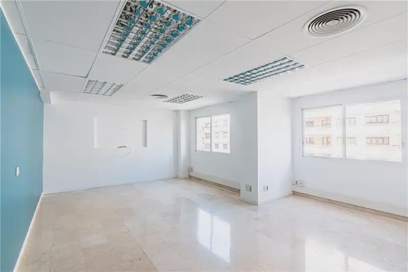 Bureau à louer à Palma de Mallorca - 2 100 € (Ref: 9893406)