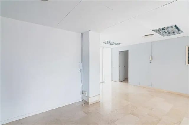 Bureau à louer à Plaça dels Patins, Palma de Mallorca - 2 100 € (Ref: 9893406)