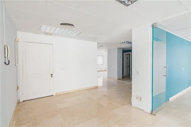 Bureau à louer à Palma de Mallorca - 2 100 € (Ref: 9893406)