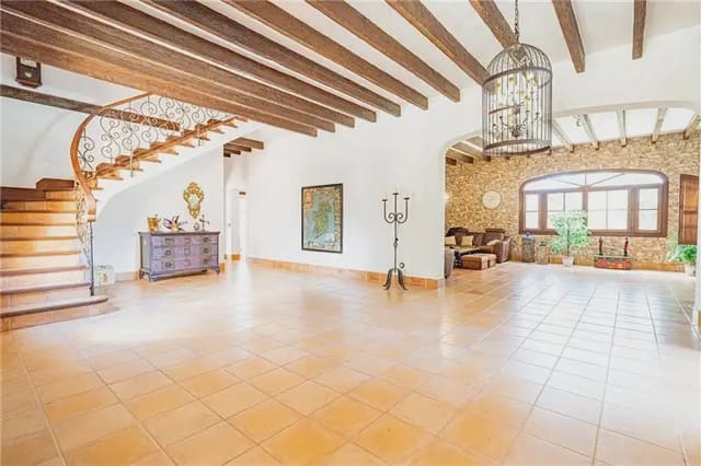7 bedroom Finca/Country House for sale in Algaida with pool garage - € 3,400,000 (Ref: 9893408)