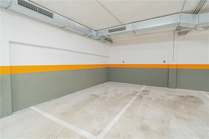 Piso de 3 habitaciones en Palma de Mallorca en alquiler con garaje - 2.500 € (Ref: 9893409)