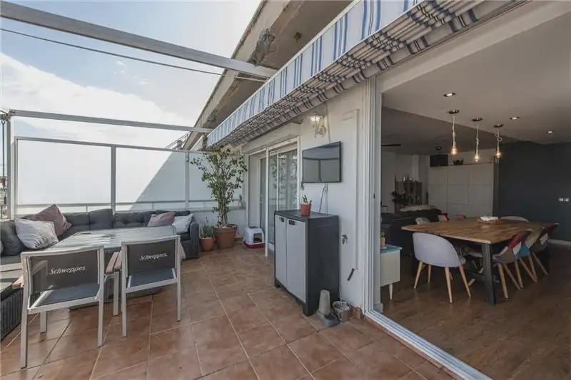 3 bedroom Penthouse for sale in Palma de Mallorca with garage - € 599,000 (Ref: 9893412)