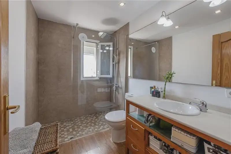 3 bedroom Penthouse for sale in Palma de Mallorca with garage - € 599,000 (Ref: 9893412)