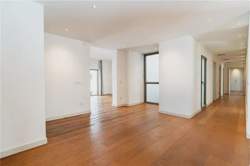 3 bedroom Flat for sale in Palma de Mallorca - € 1,750,000 (Ref: 9893413)