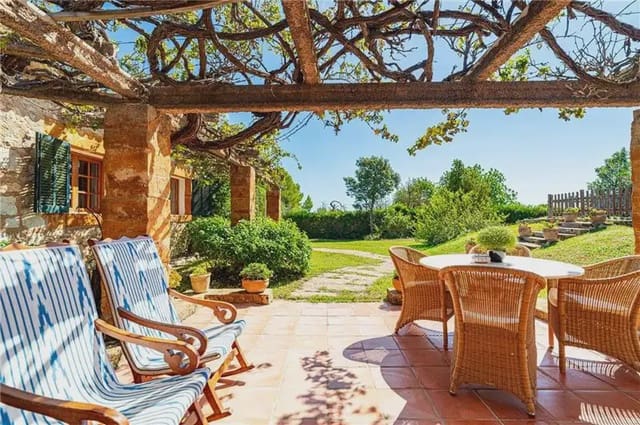 3 bedroom Finca/Country House for sale in Son Servera with garage - € 789,000 (Ref: 9893418)