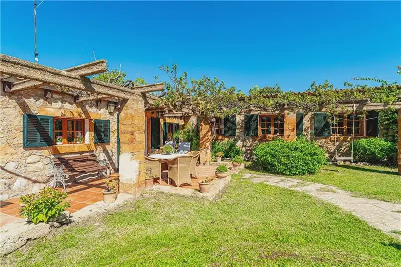3 bedroom Finca/Country House for sale in Son Servera with garage - € 789,000 (Ref: 9893418)