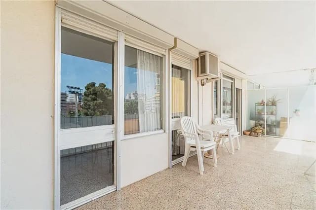 Piso de 3 habitaciones en Son Armadans, Palma de Mallorca en venta - 575.000 € (Ref: 9893419)