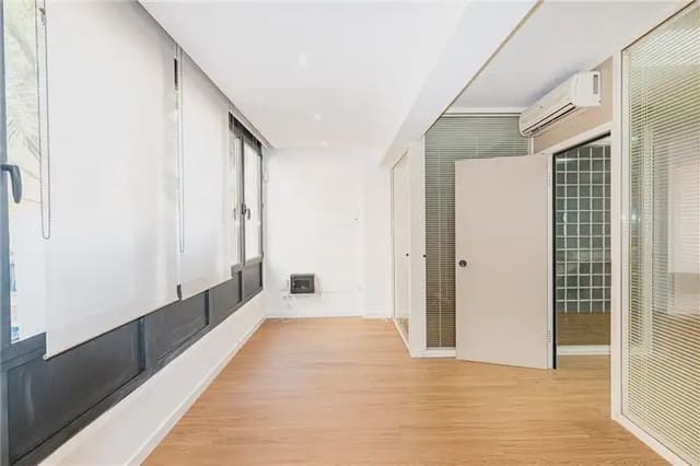 Biuro do wynajęcia w Sant Nicolau, Palma de Mallorca - 1 000 € (Ref: 9893420)