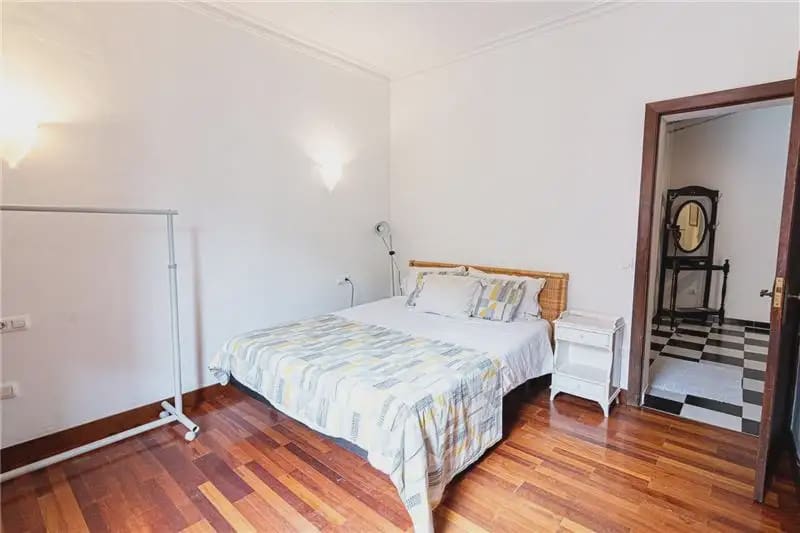 3 bedroom Flat for sale in Palma de Mallorca - € 575,000 (Ref: 9893421)