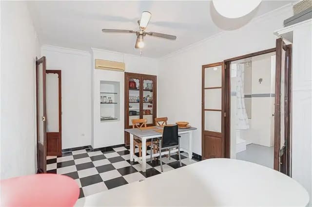 3 bedroom Flat for sale in Jaume III, Palma de Mallorca - € 575,000 (Ref: 9893421)