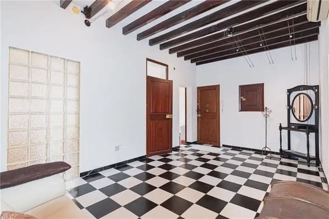 3 bedroom Flat for sale in Jaume III, Palma de Mallorca - € 575,000 (Ref: 9893421)