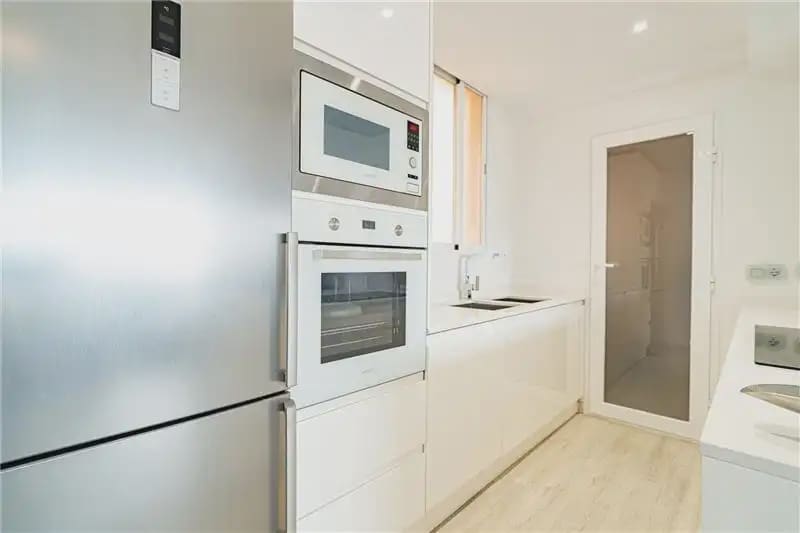 2 bedroom Flat for sale in Palma de Mallorca - € 440,000 (Ref: 9893422)