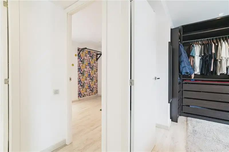 2 bedroom Flat for sale in Palma de Mallorca - € 440,000 (Ref: 9893422)