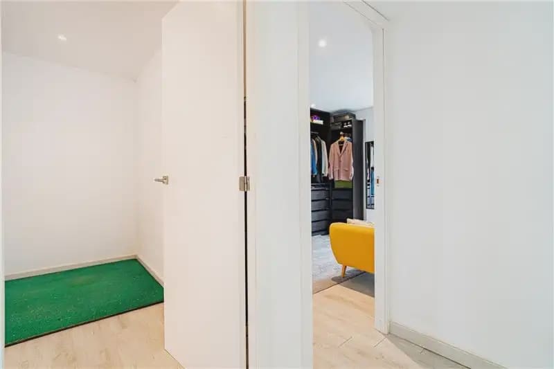 2 bedroom Flat for sale in Palma de Mallorca - € 440,000 (Ref: 9893422)
