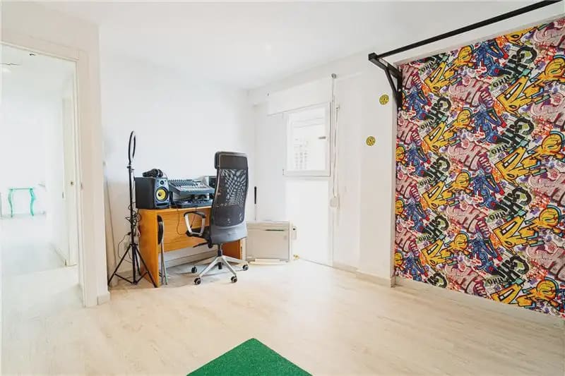 2 bedroom Flat for sale in Palma de Mallorca - € 440,000 (Ref: 9893422)