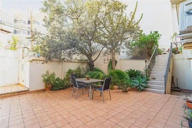 6 bedroom Townhouse for sale in Cala Mayor, Palma de Mallorca - € 1,500,000 (Ref: 9893433)