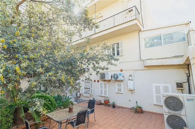 6 bedroom Townhouse for sale in Cala Mayor, Palma de Mallorca - € 1,500,000 (Ref: 9893433)