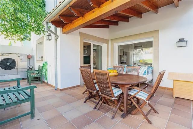 4 camera da letto Casa in vendita in Genova, Palma de Mallorca con piscina garage - 1.380.000 € (Rif: 9893437)