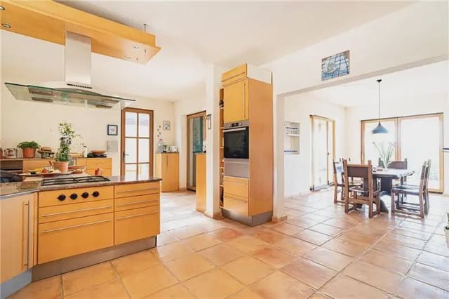 5 chambre Finca/Maison de Campagne à vendre à Felanitx avec piscine garage - 2 360 000 € (Ref: 9893438)