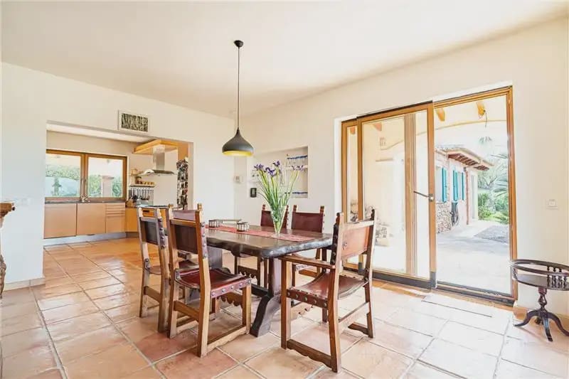 5 sovrum Finca/Hus på landet till salu i Felanitx med pool garage - 2 360 000 € (Ref: 9893438)