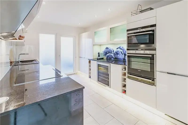 3 sypialnia Apartament przy plaży na sprzedaż w Calvia z basenem garażem - 1 475 000 € (Ref: 9893439)