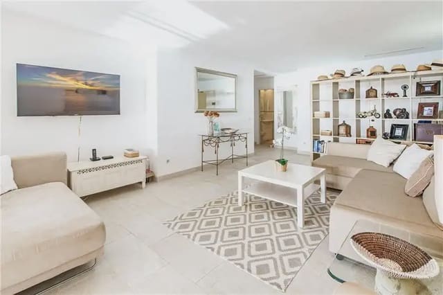 3 sypialnia Apartament przy plaży na sprzedaż w Costa de la Calma, Calvià z basenem garażem - 1 475 000 € (Ref: 9893439)