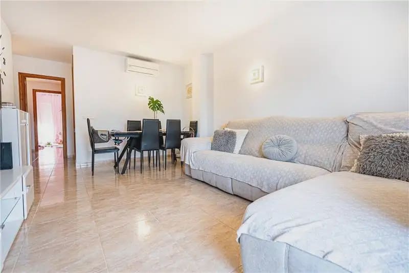 Piso de 3 habitaciones en Campos en venta - 330.000 € (Ref: 9893442)