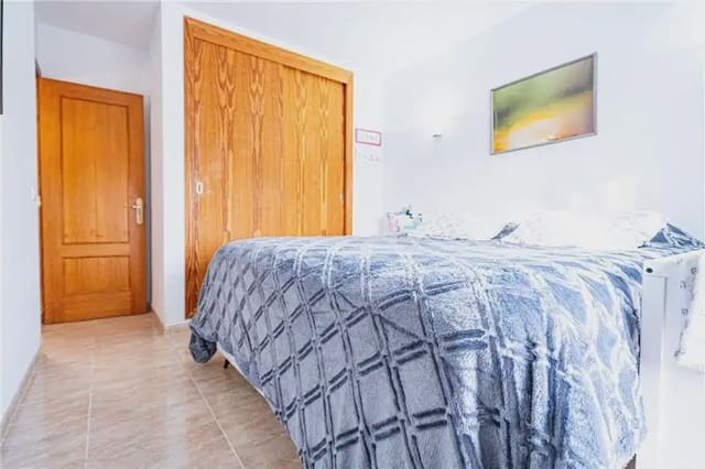 Piso de 3 habitaciones en Campos en venta - 330.000 € (Ref: 9893442)