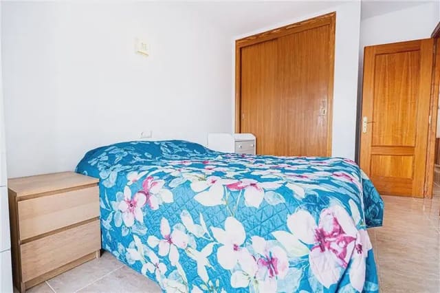 Piso de 3 habitaciones en Campos en venta - 330.000 € (Ref: 9893442)