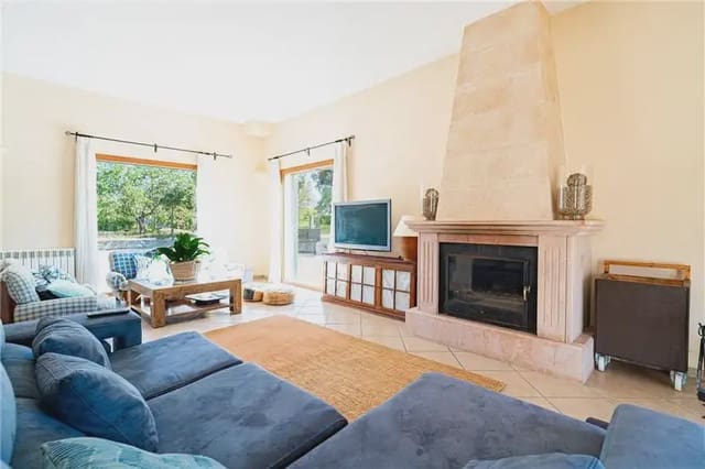 4 bedroom Finca/Country House for sale in Algaida with pool garage - € 1,690,000 (Ref: 9893450)