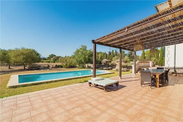 4 bedroom Finca/Country House for sale in Algaida with pool garage - € 1,690,000 (Ref: 9893450)