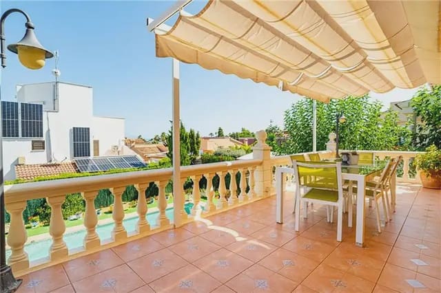 Chalet de 5 habitaciones en Sa Torre (Llucmajor), Llucmajor en venta con piscina garaje - 950.000 € (Ref: 9893453)