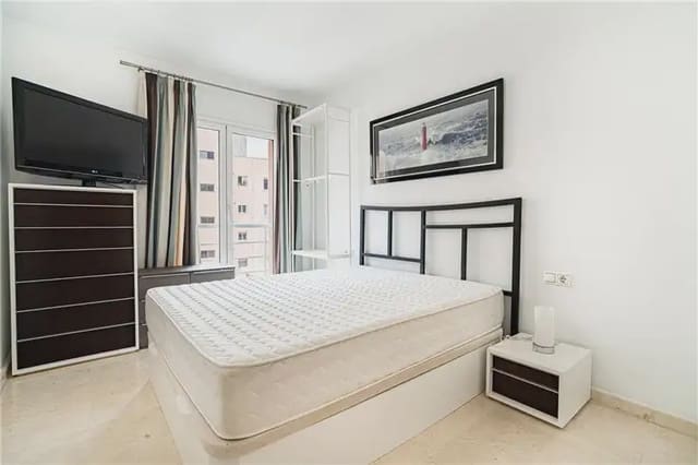 Apartamento de 1 habitación en El Terreno, Palma de Mallorca en venta con garaje - 355.000 € (Ref: 9893454)