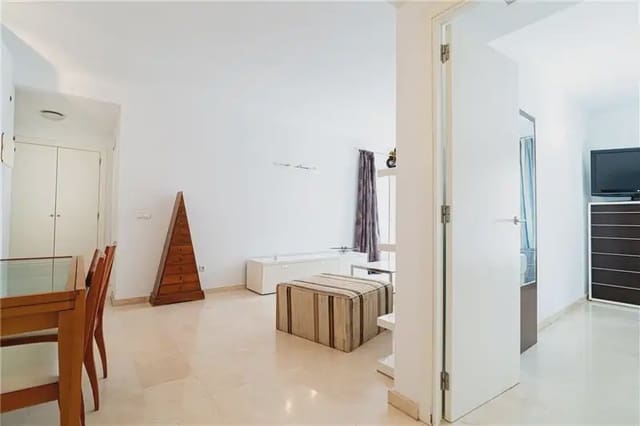 Apartamento de 1 habitación en El Terreno, Palma de Mallorca en venta con garaje - 355.000 € (Ref: 9893454)