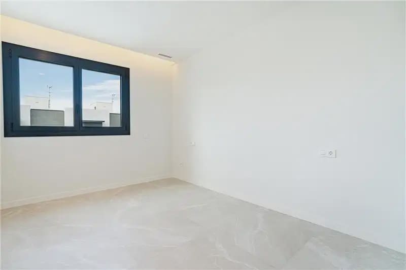 4 soverom Rekkehus til salgs i Palma de Mallorca med svømmebasseng garasje - € 1 100 000 (Ref: 9893456)