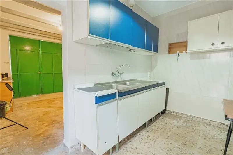 5 makuuhuone Omakotitalo myytävänä paikassa Petra mukana 
autotalli - 450 000 € (Ref: 9893459)