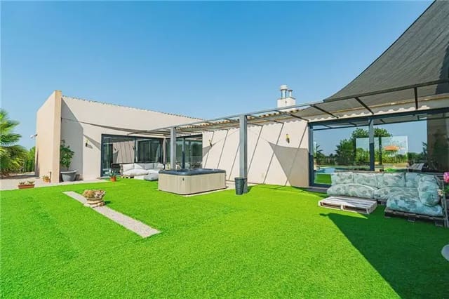 Chalet de 5 habitaciones en Llucmajor en venta con piscina garaje - 2.200.000 € (Ref: 9893463)