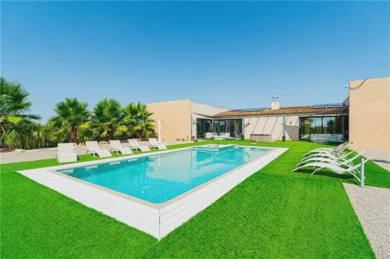 Chalet de 5 habitaciones en Llucmajor en venta con piscina garaje - 2.200.000 € (Ref: 9893463)