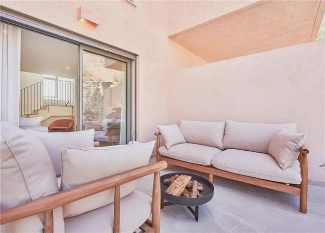 Adosado de 3 habitaciones en Esporles en venta con piscina garaje - 865.000 € (Ref: 9893473)