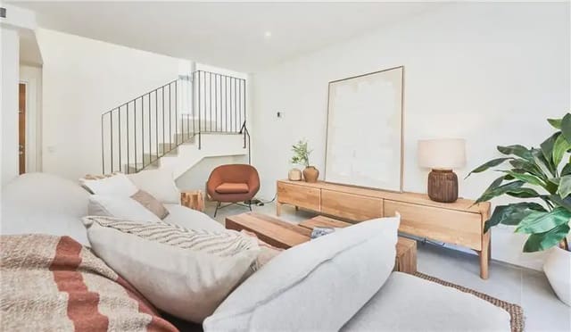 Adosado de 3 habitaciones en Esporles en venta con piscina garaje - 865.000 € (Ref: 9893473)