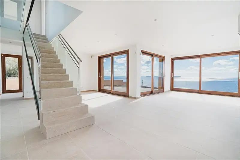 5 quarto Moradia para arrendar em Llucmajor com piscina garagem - 6 000 € (Ref: 9893475)
