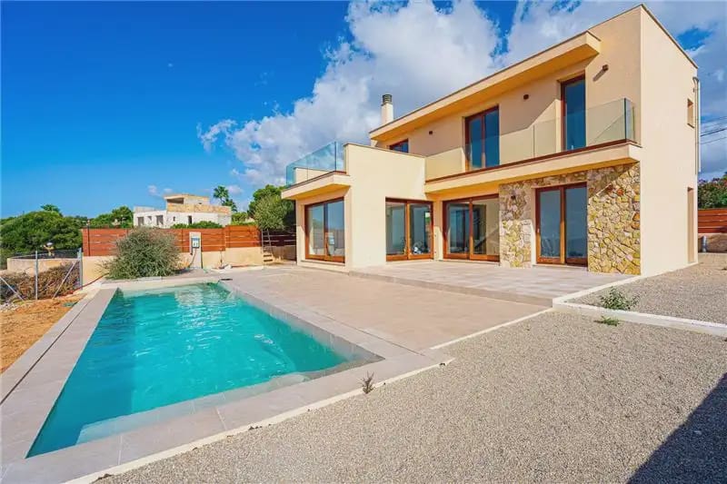 5 quarto Moradia para arrendar em Llucmajor com piscina garagem - 6 000 € (Ref: 9893475)